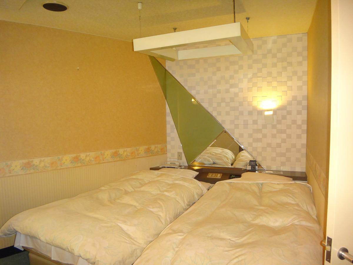 Utility Hotel Coo Yokoshibahikari Exteriör bild
