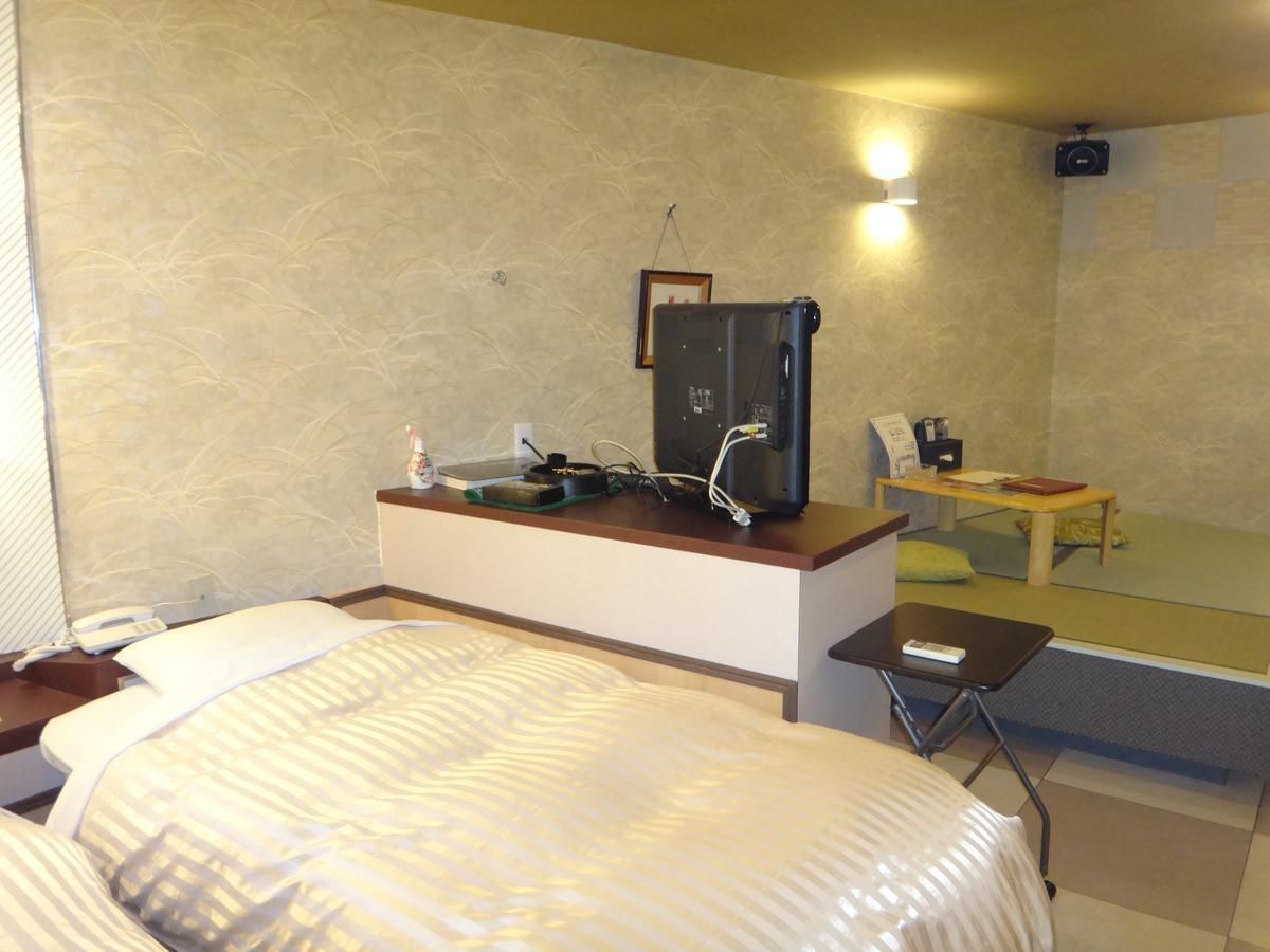 Utility Hotel Coo Yokoshibahikari Exteriör bild